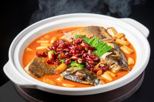 crowne plaza linyi olympic sports centre by ihg