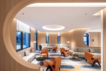 holiday inn shanghai tourism zone by ihg