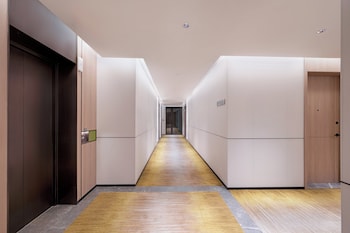 holiday inn shanghai tourism zone by ihg