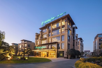 Holiday Inn Shanghai Tourism Zone By Ihg,,4 star