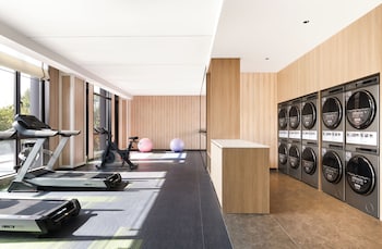 holiday inn shanghai tourism zone by ihg
