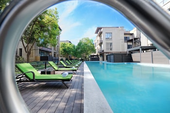 Holiday Inn Shanghai Tourism Zone By Ihg,,4 star
