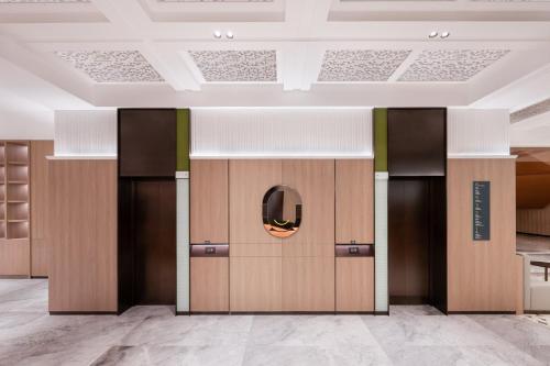 holiday inn shanghai tourism zone by ihg