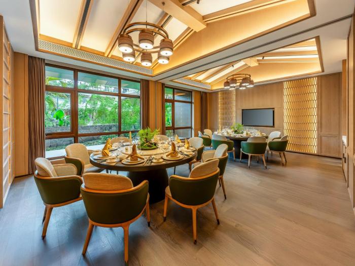 holiday inn puer jingmai