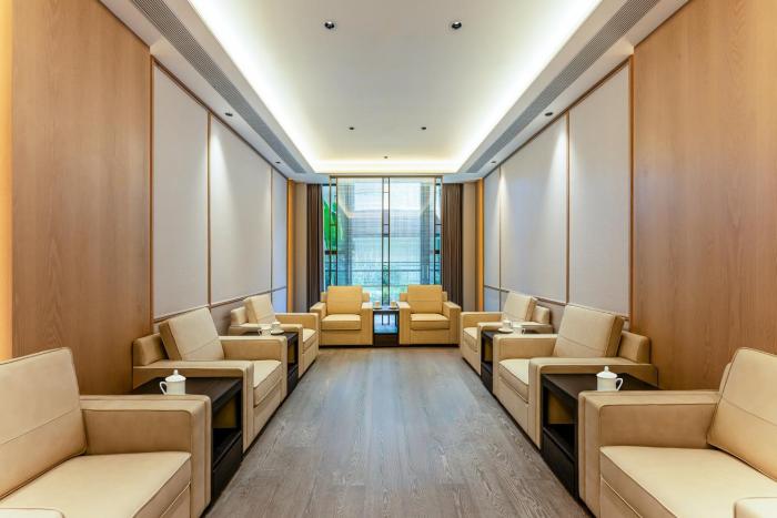 holiday inn puer jingmai