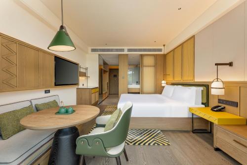 Holiday Inn Puer Jingmai,,4 star