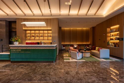 holiday inn puer jingmai