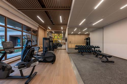 holiday inn puer jingmai