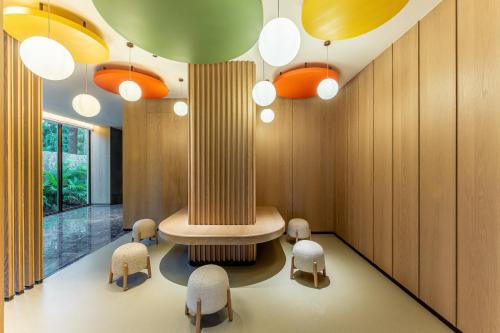 holiday inn puer jingmai