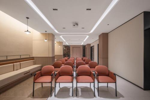 holiday inn express jinan quancheng square by ihg