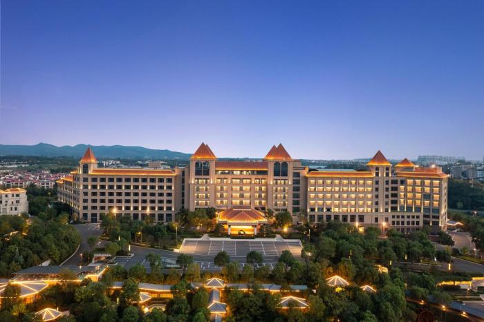 crowne plaza xiangyang fuchun lakeside by ihg