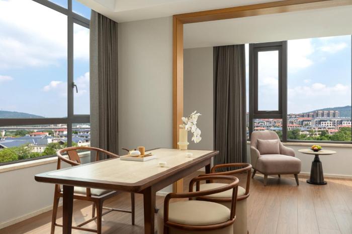 crowne plaza xiangyang fuchun lakeside by ihg