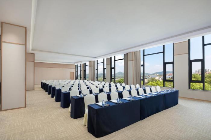 crowne plaza xiangyang fuchun lakeside by ihg