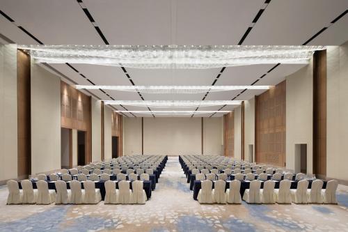 crowne plaza xiangyang fuchun lakeside by ihg