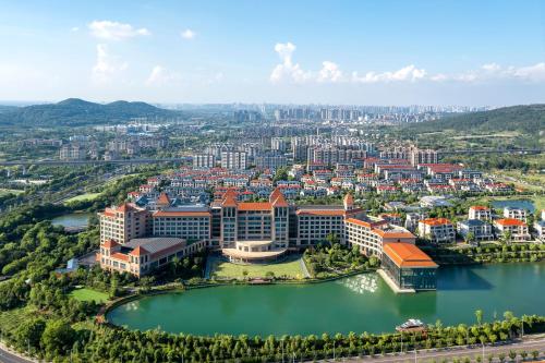 crowne plaza xiangyang fuchun lakeside by ihg
