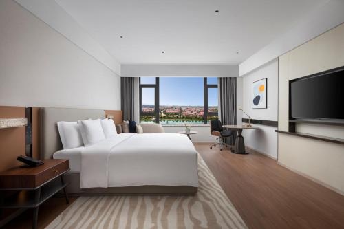 crowne plaza xiangyang fuchun lakeside by ihg