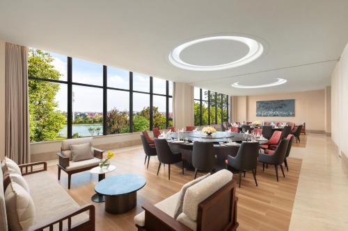 crowne plaza xiangyang fuchun lakeside by ihg