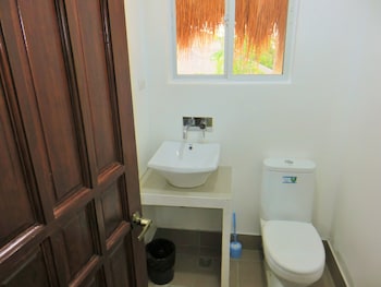 Kav's Beach Resort,Dauin>>Central Visayas,3 star