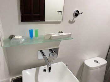 Kav's Beach Resort,Dauin>>Central Visayas,3 star