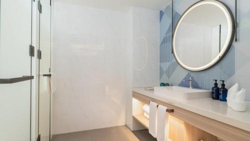 holiday inn express shenzhen dapeng nanao by ihg