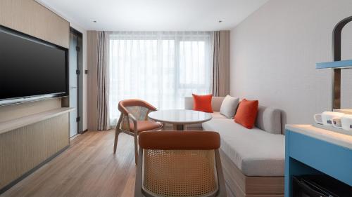 holiday inn express shenzhen dapeng nanao by ihg