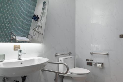 holiday inn express shenzhen dapeng nanao by ihg