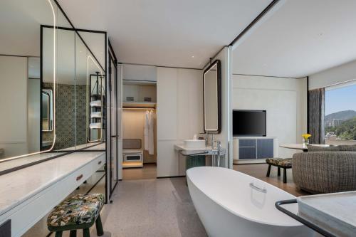 xiamen sm city by ihg