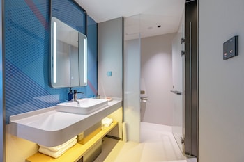 holiday inn express huangshan mountain south gate by ihg