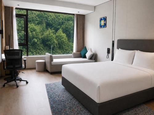 holiday inn express huangshan mountain south gate by ihg
