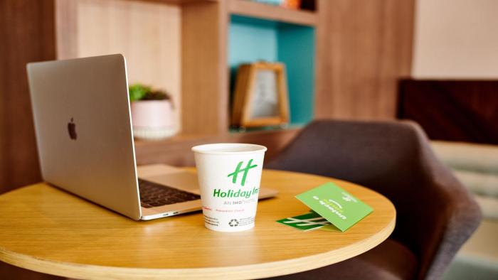 holiday inn hotel and suites commerce city denver ai