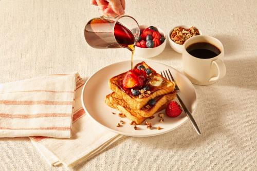 holiday inn hotel and suites commerce city denver ai