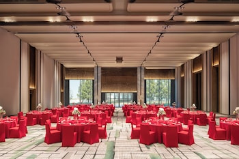 intercontinental huzhou taihu south by ihg