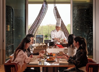 intercontinental huzhou taihu south by ihg