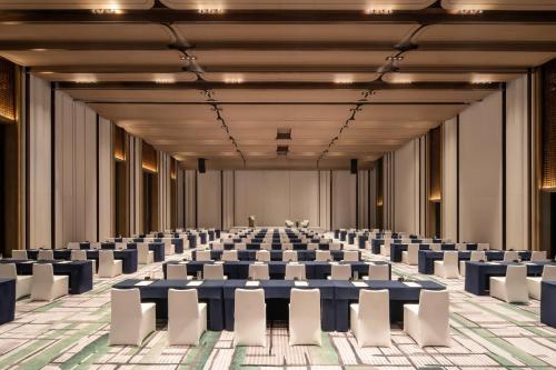 intercontinental huzhou taihu south by ihg