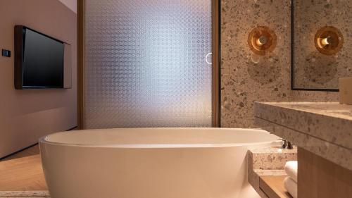 holiday inn quanzhou jinjiang airport by ihg