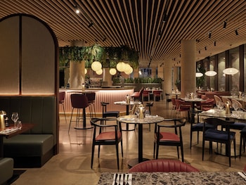 Hotel Indigo Gloucester The Forum By Ihg,,5 star