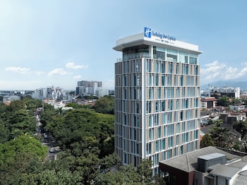 holiday inn express bandung braga by ihg