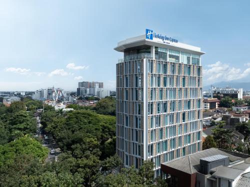 holiday inn express bandung braga by ihg