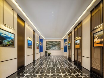 holiday inn express luding by ihg