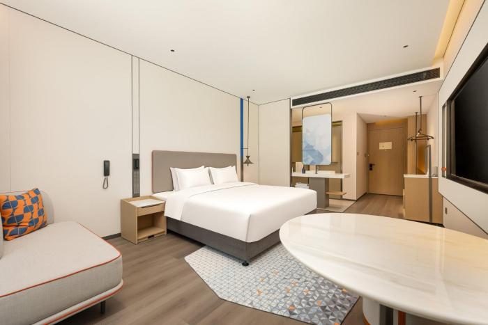 holiday inn express luding by ihg