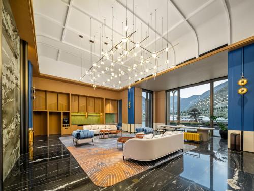 holiday inn express luding by ihg