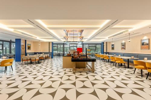holiday inn express luding by ihg