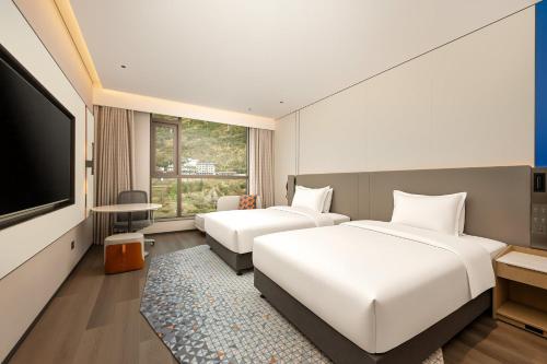 holiday inn express luding by ihg
