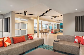 avid hotel redding by ihg