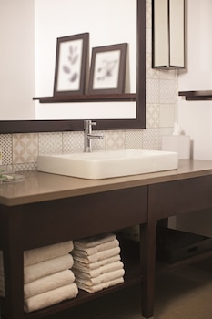 garner hotel houston westheimer by ihg