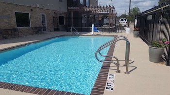 garner hotel houston westheimer by ihg