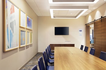 holiday inn express granby northwest by ihg