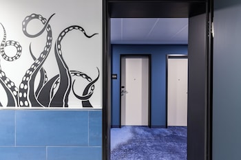 holiday inn the niu quay hamburg harburg by ihg