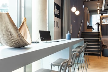 holiday inn the niu quay hamburg harburg by ihg