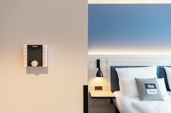 holiday inn the niu quay hamburg harburg by ihg